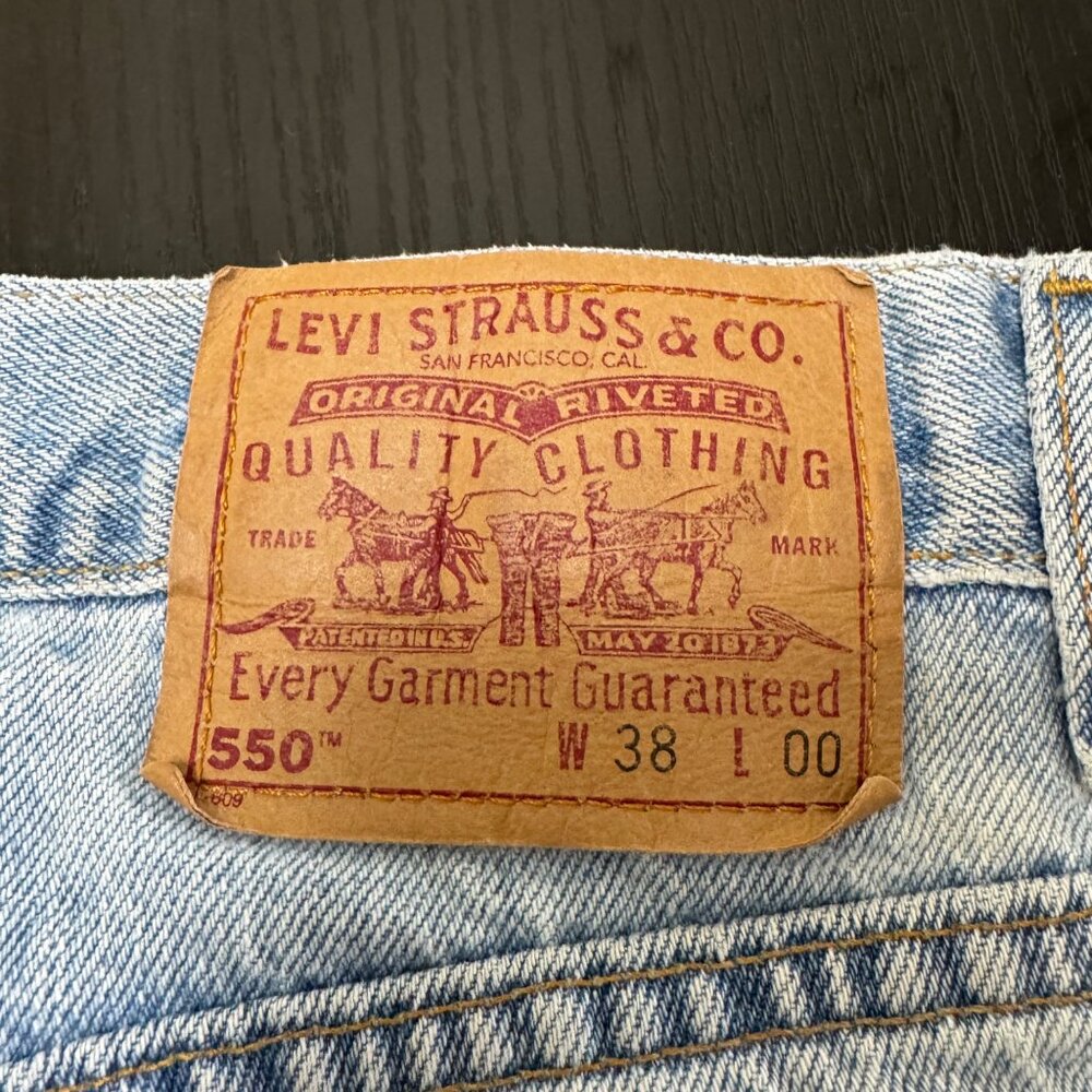 VTG Levi's 550 Jean Shorts Men's 38 Light Wash Relaxed Fit Wide Leg Jorts 90s - Picture 6 of 14